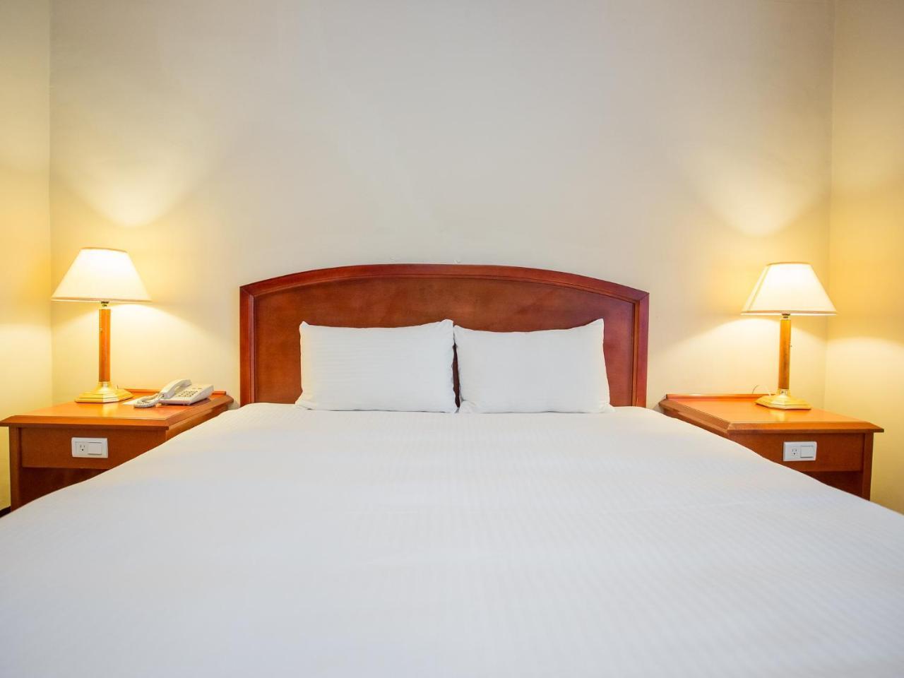 Jiuwu Hotel Лодун Экстерьер фото