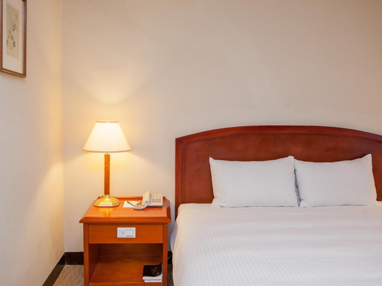 Jiuwu Hotel Лодун Экстерьер фото
