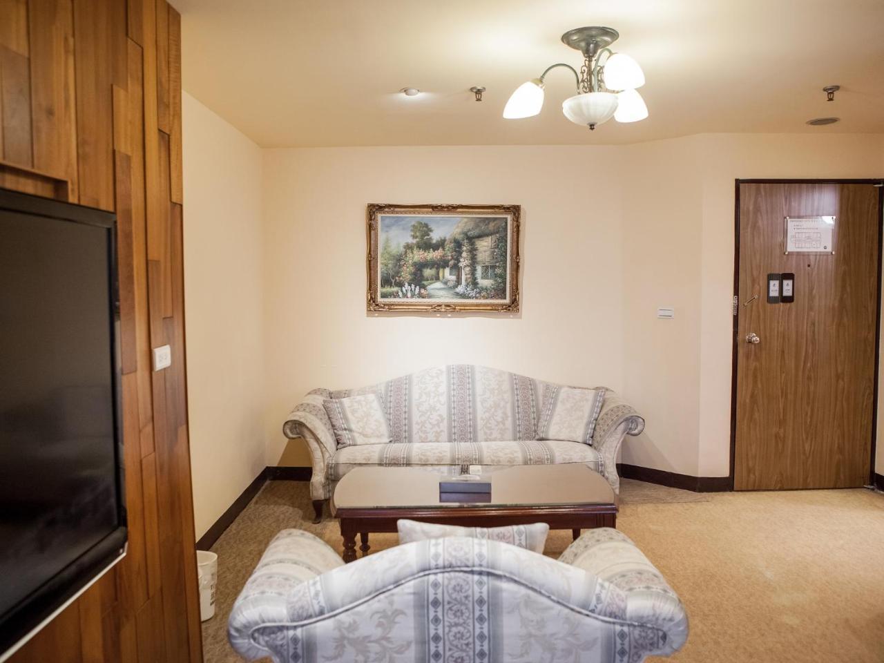 Jiuwu Hotel Лодун Экстерьер фото