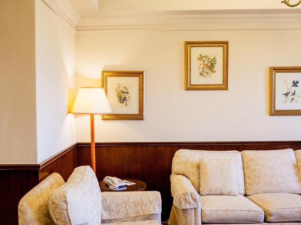 Jiuwu Hotel Лодун Экстерьер фото