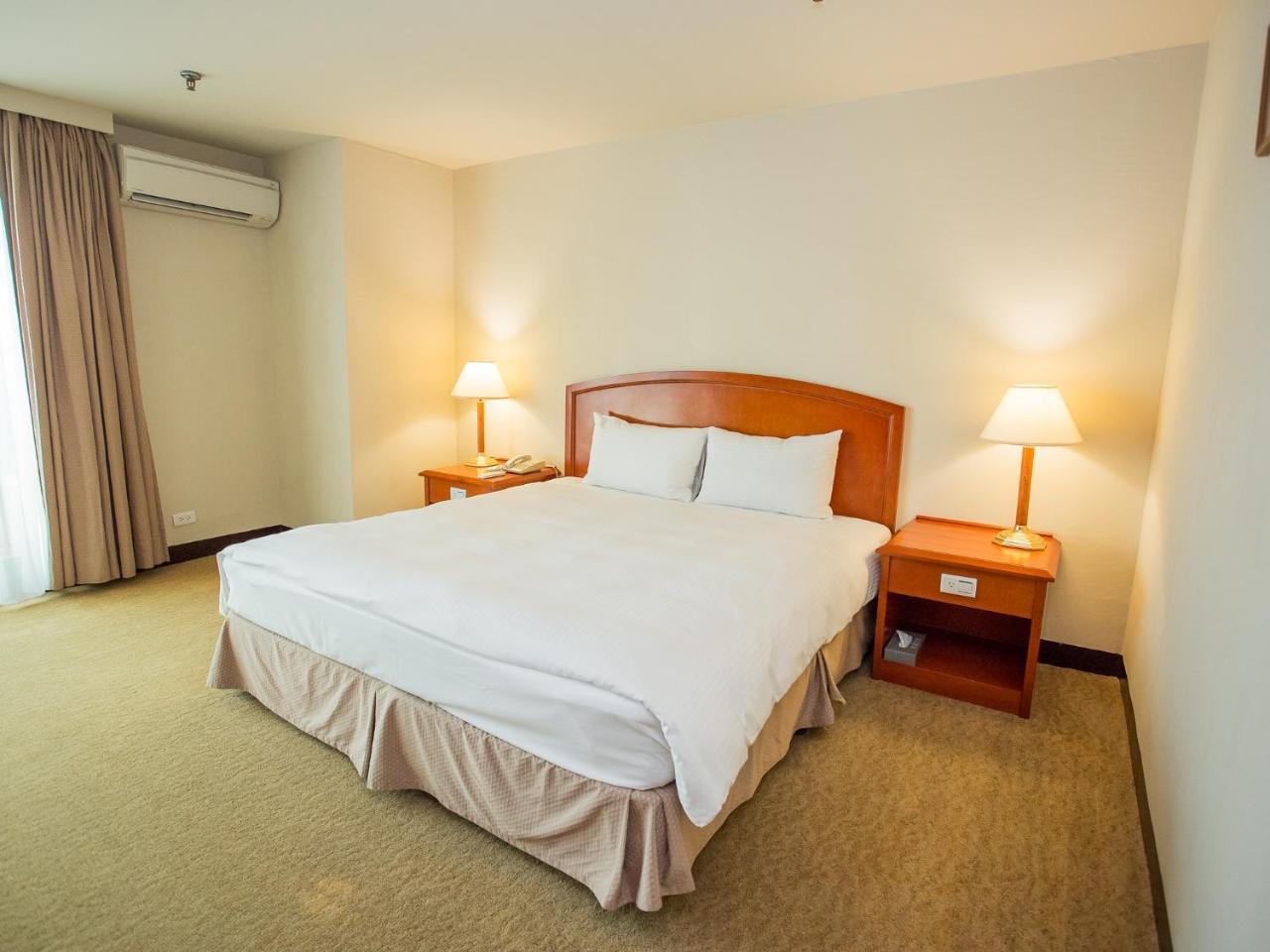Jiuwu Hotel Лодун Экстерьер фото