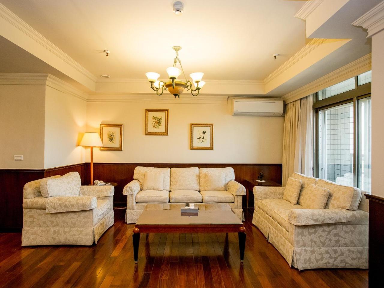 Jiuwu Hotel Лодун Экстерьер фото